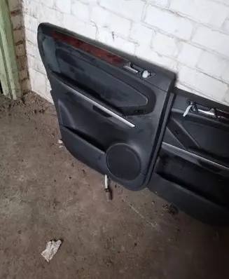 Mercedes-Benz GL X164 Rear door card panel trim