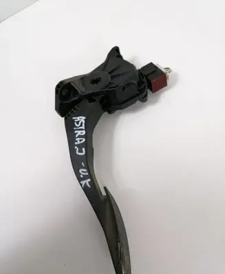 Opel Astra J Brake pedal 13252704