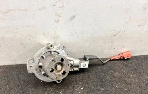 Audi A6 S6 C7 4G Water pump 04L121011E