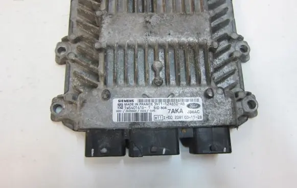 Ford Focus Engine control unit/module 3N1112A650AB