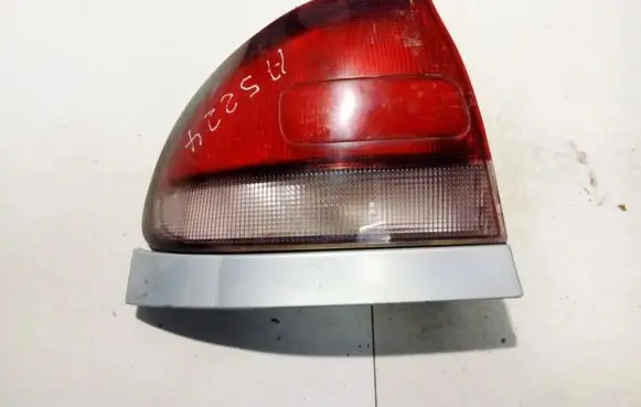 Mazda 626 Rear/tail lights 0431392l 043-1392l
