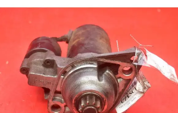 Volkswagen Touran I Starter motor 1005831311