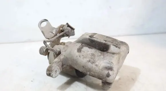 Volkswagen Jetta V Rear brake caliper