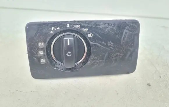 Mercedes-Benz R W251 Light switch A2515454604 04025700