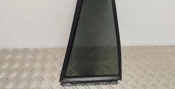 Toyota Verso Rear vent window glass 