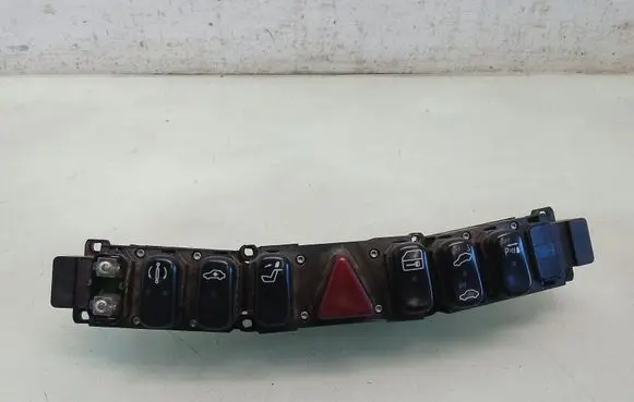 Mercedes-Benz S W220 Hazard light switch 2208214358