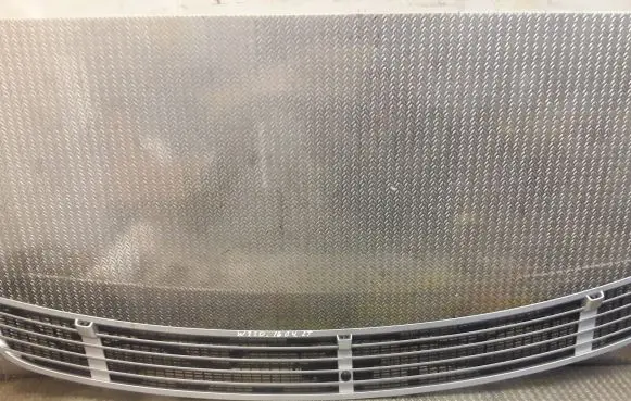 Mercedes-Benz S W220 Front bumper upper radiator grill 2208800205 A2208800205