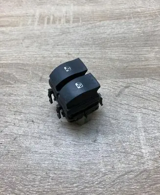 Renault Megane I Electric window control switch 