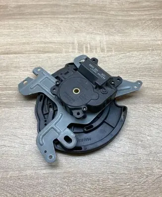 Toyota Solara Air flap motor/actuator 0637007831