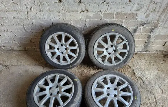 Toyota Yaris Verso R15 alloy rim 38R5704