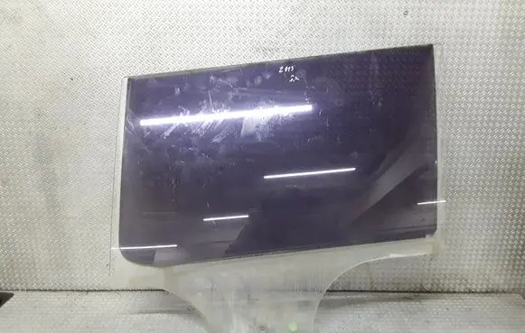 Skoda Yeti (5L) Rear door window glass