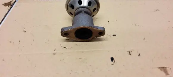 Audi A4 S4 B5 8D EGR valve 028131501E
