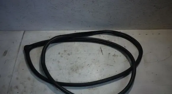 Mazda CX-7 Front door rubber seal