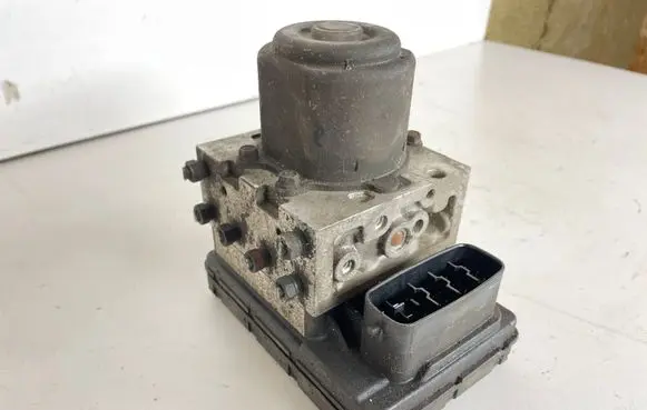 Toyota Corolla Verso E121 ABS Pump 8954113040 4451013070