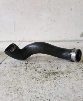 Intercooler hose/pipe