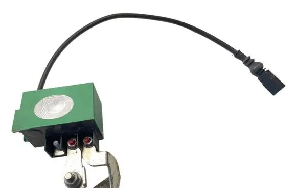 Volkswagen Touareg I Other relay 7L0943383B 08250101