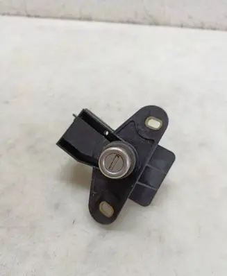 Tailgate/trunk/boot lock/catch/latch
