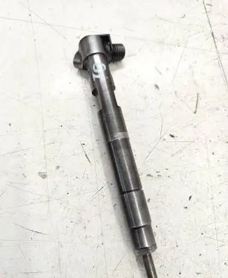 Mercedes-Benz A W176 Fuel injector A6510701387 C6YY4Z8265