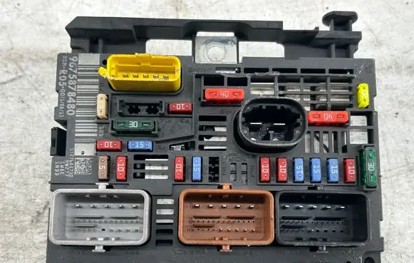 Peugeot 308 BSM Control unit 9675878480