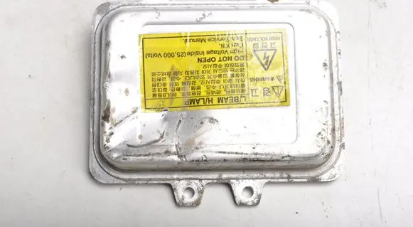 KIA Sportage Xenon control unit/module 