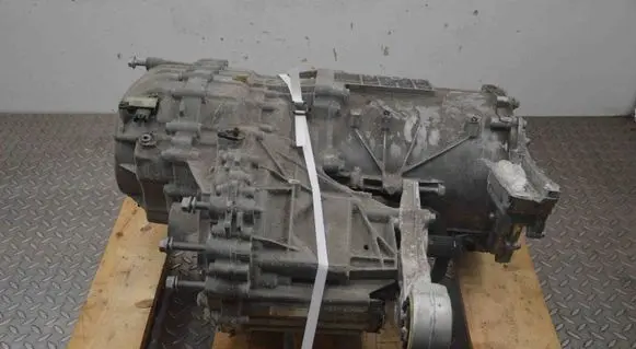 Porsche Taycan 9J1 Engine 9J1901136 9J1901153D