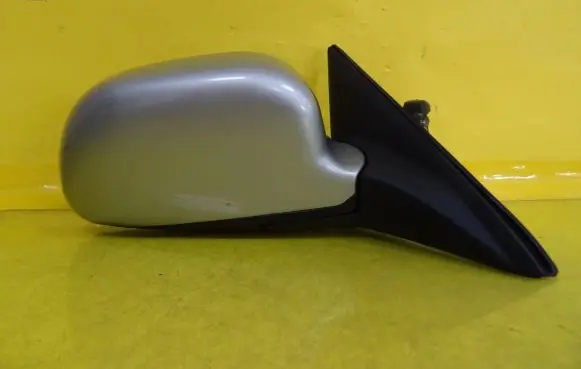 Mitsubishi Galant Front door electric wing mirror