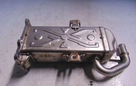Seat Ibiza IV (6J,6P) EGR valve cooler 03P131512C