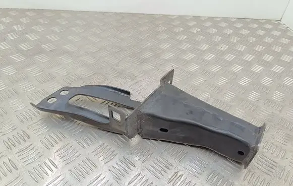 Volvo XC60 Radiator support slam panel bracket 