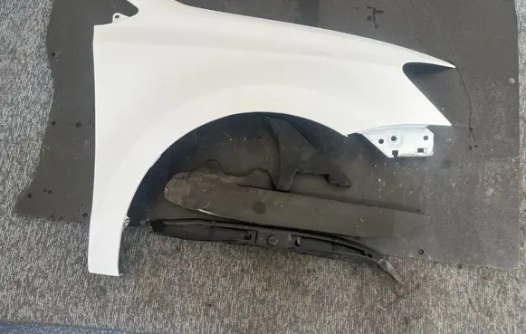Volkswagen Polo V 6R Fender 