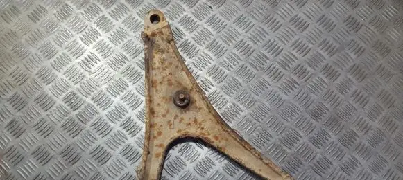 Renault Trafic I Front lower control arm/wishbone