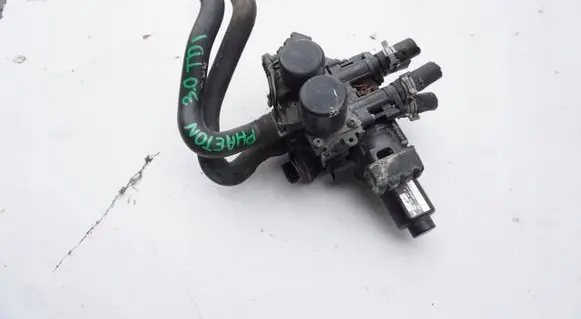 Volkswagen Phaeton Coolant heater control valve 3D2959617B