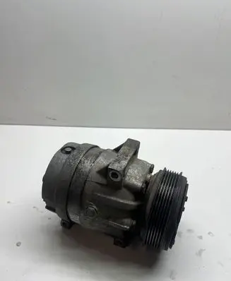 Renault Scenic I Air conditioning (A/C) compressor (pump) 7700105765