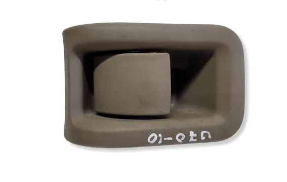 Volvo V70 Engine bonnet (hood) release handle 30779851
