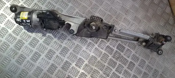 Mazda 2 Front wiper linkage and motor D6516737X K621764RA