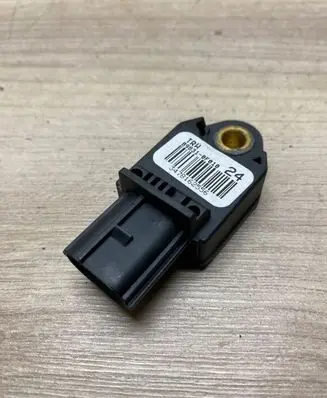 Toyota Verso Airbag deployment crash/impact sensor 898310f010