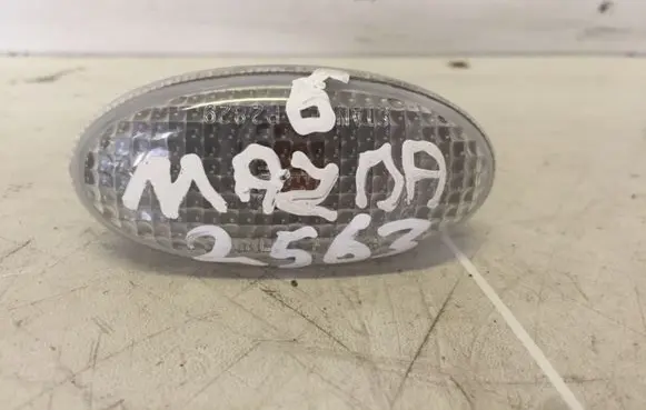 Mazda 6 Front fender indicator light