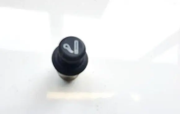 Nissan Micra Cigarette lighter 