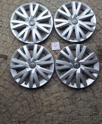 Volkswagen Golf VII R16 wheel hub/cap/trim 5G0601147B