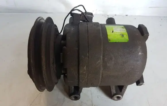 Nissan Navara D22 Air conditioning (A/C) compressor (pump) 92600VJ200