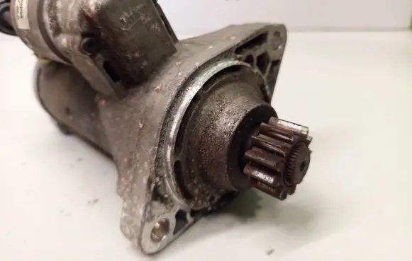 Volkswagen PASSAT B7 Starter motor 02E911023Q