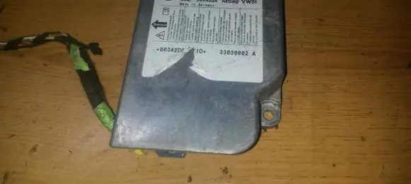 Volkswagen Golf IV Airbag control unit/module 1C0909601 5wk43120