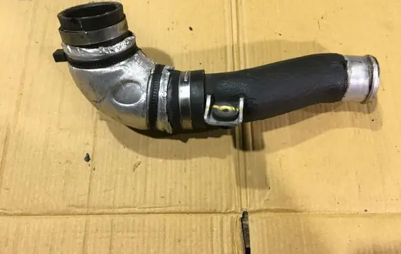 Hyundai Santa Fe Intercooler hose/pipe