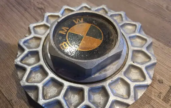 BMW 5 E34 Original wheel cap 36131178950 31510900