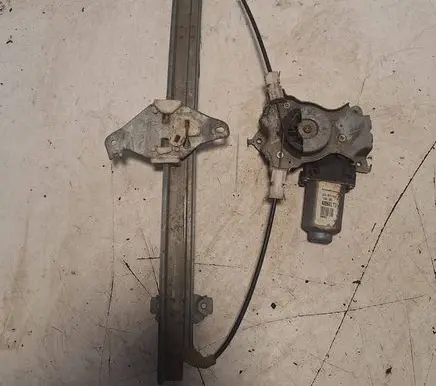 Nissan Primera Rear door window regulator with motor 400601T3 1616 0601