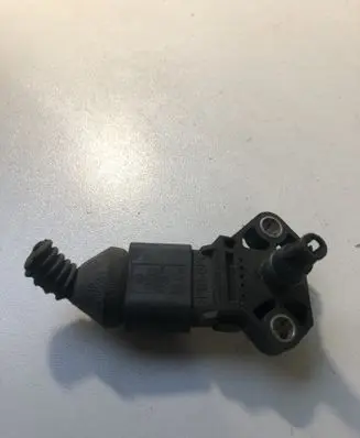 Volkswagen Golf V Air pressure sensor 038906051B
