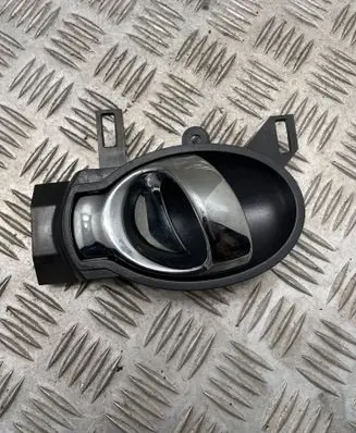 Nissan Juke I F15 Rear door interior handle