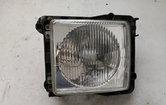 Mercedes-Benz 100 W631 Headlight/headlamp 201960228 A2810881