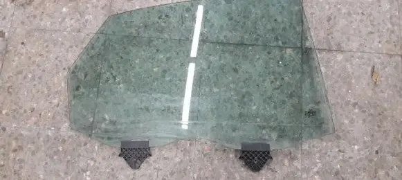 Audi A8 S8 D3 4E Rear side window
