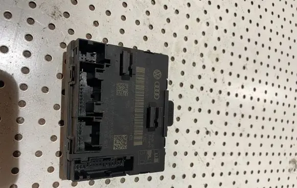 Audi A5 8T 8F Door control unit/module 8T0959792
