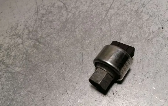 Peugeot 206 Air conditioning (A/C) pressure sensor 280443